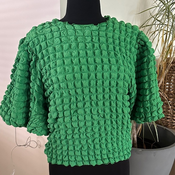 Green Textured Women's Top - Picture 2 of 15